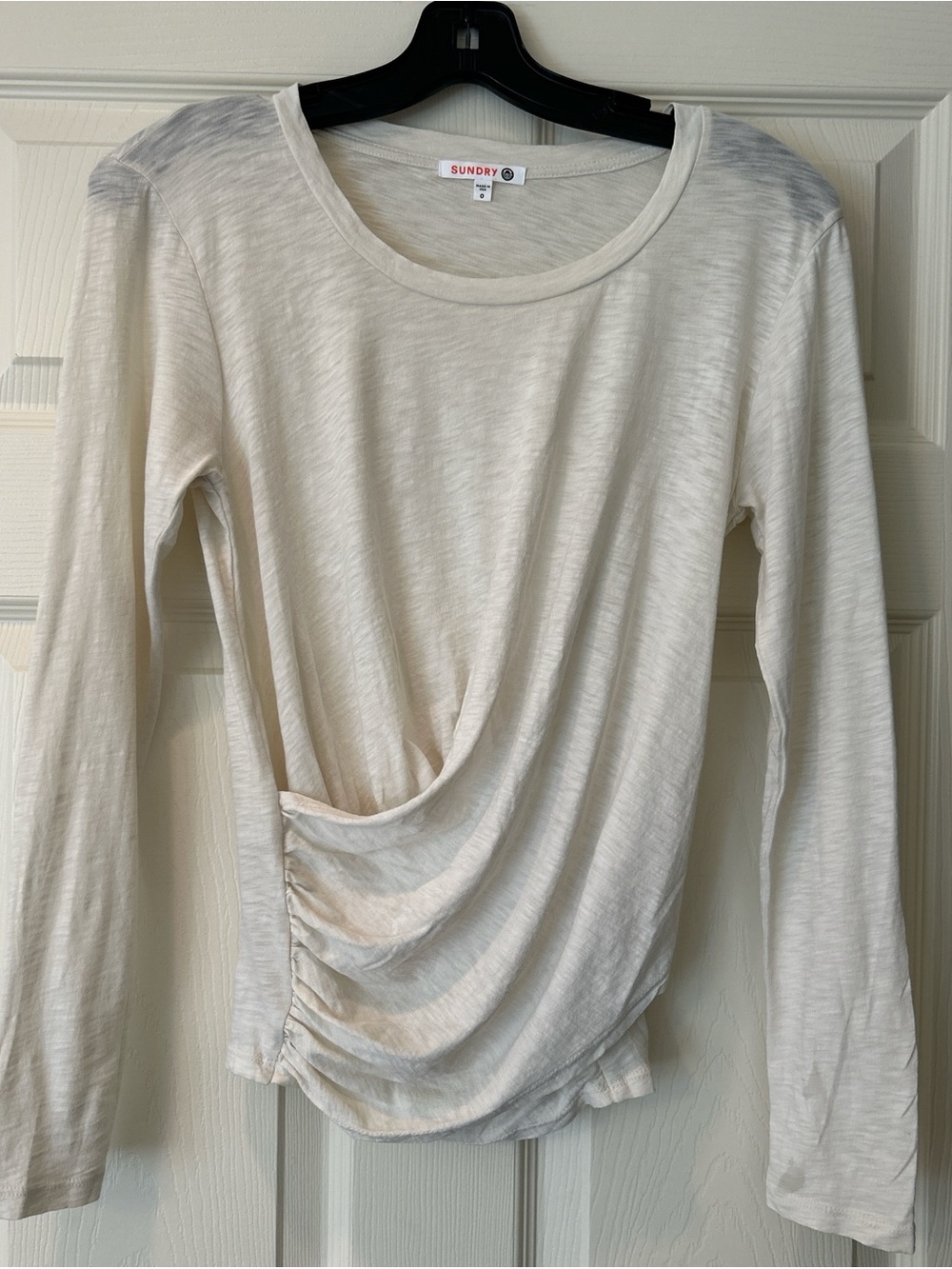Sundry Women's Cream Long Sleeve Twist-Detail Top